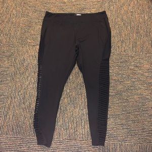 Forever 21 plus leggings with cutouts